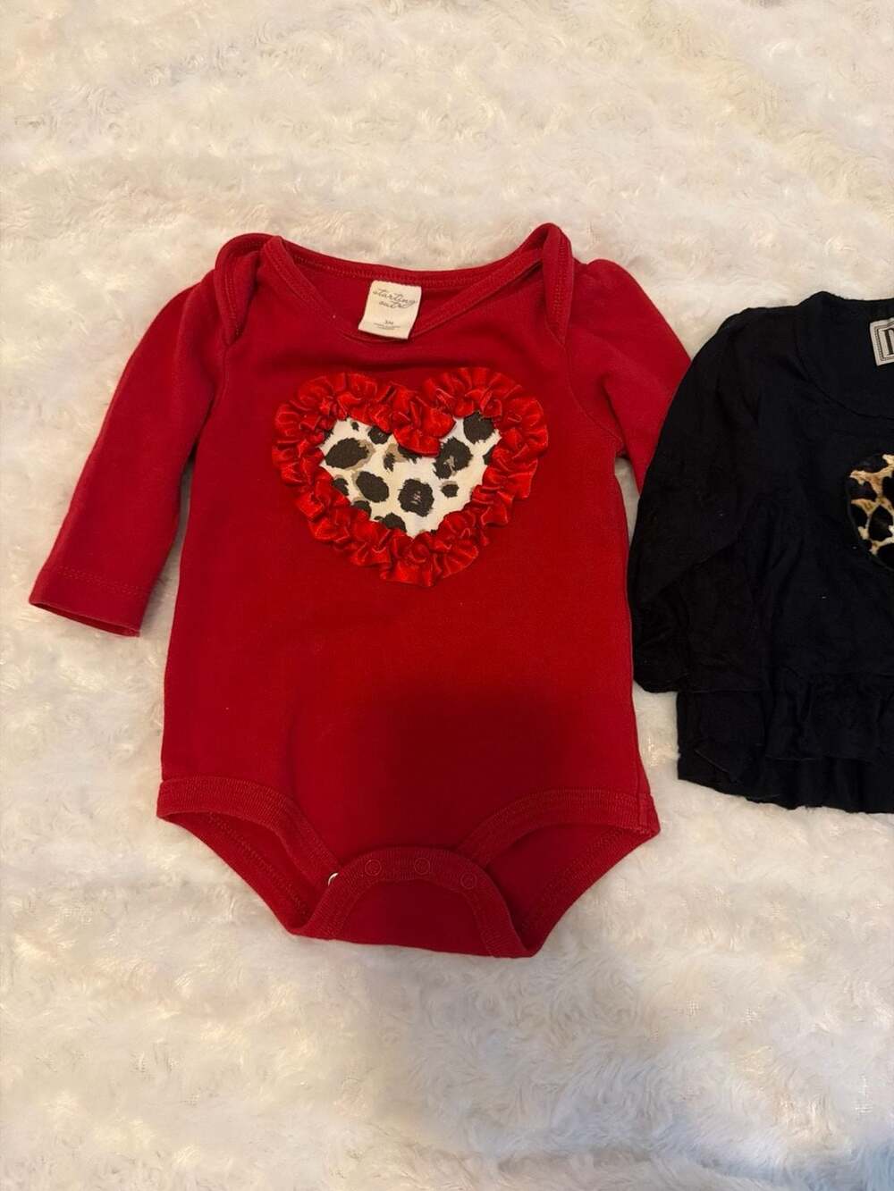 Newborn 0-6 months heart bundle : Starting Out and Dori Creations